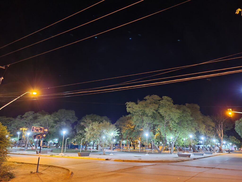 Nueva luminaria LED en plaza San Martín y Plazoleta de la Madre