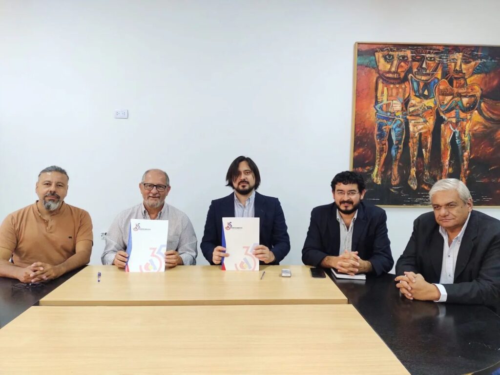 Firma de convenio con el colegio de arquitectos de Santiago del Estero