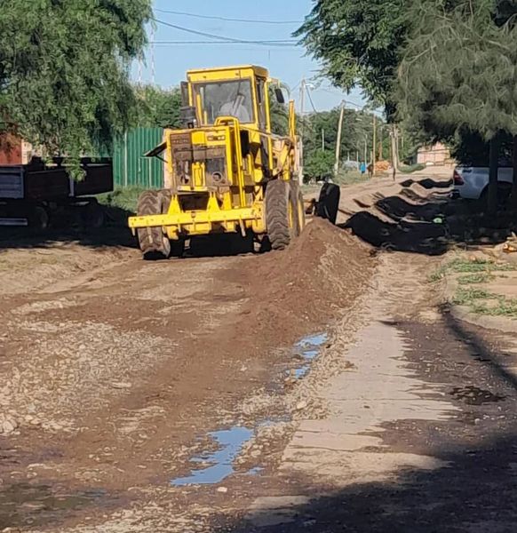 Continúan los arreglos en las calles
