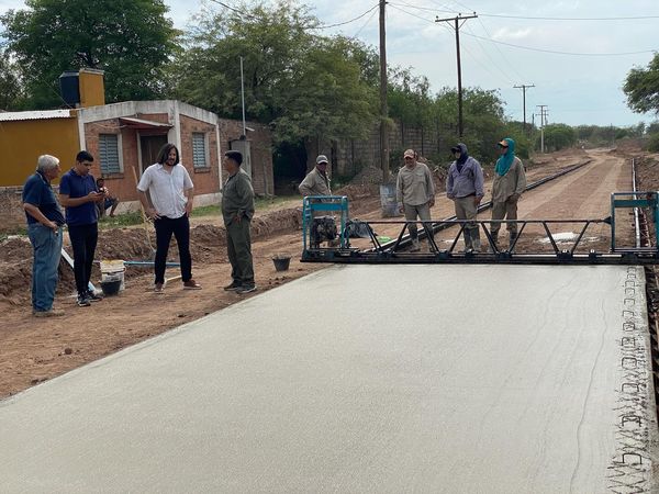 El intendente Cisneros inspeccionó el inicio de obra de la calle Raúl Alfonsín