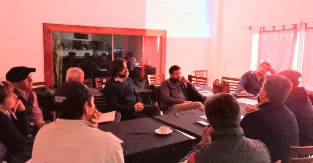 CISNEROS SE REUNIÓ CON REPRESENTANTES DE INSTITUCIONES Y ORGANIZACIONES DE PRODUCTORES
