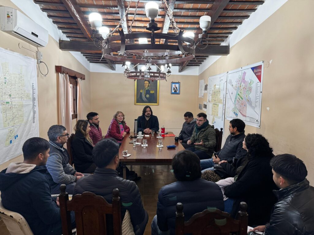 Monte Quemado avanza en el abordaje integral de las adicciones a través de un importante convenio de cooperación