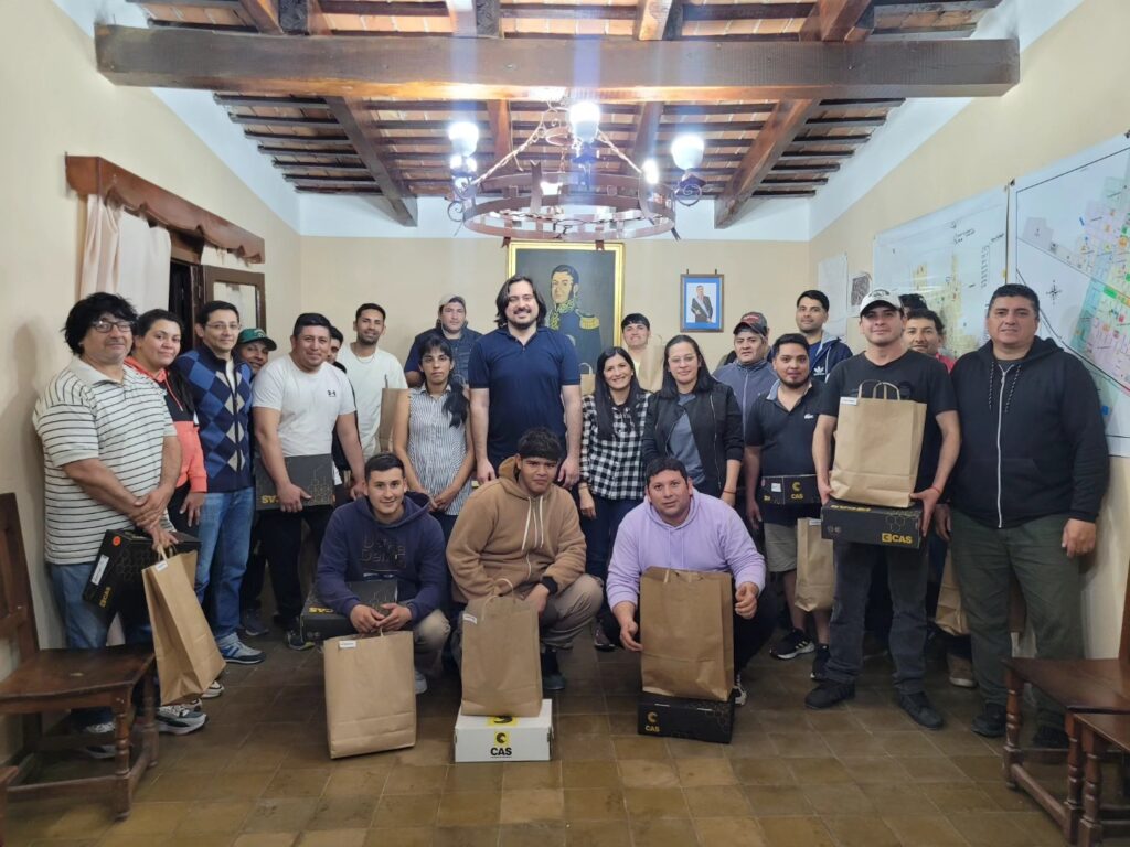 Entrega de ropa de trabajo