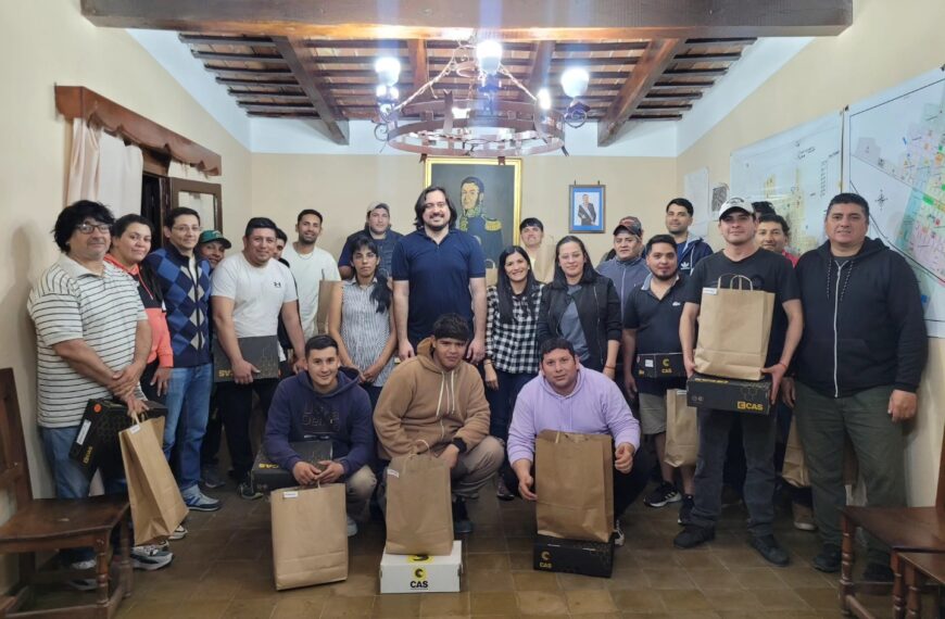 Entrega de ropa de trabajo