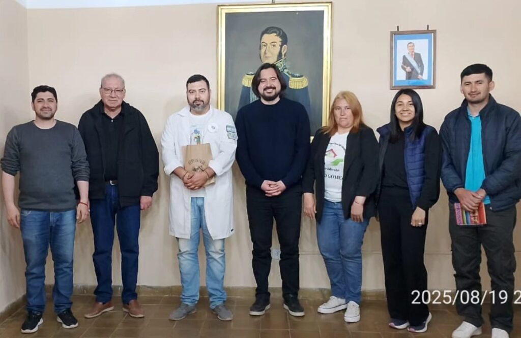 Encuentro en el Salón San Martín