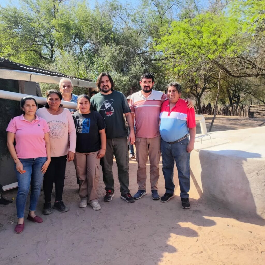 El intendente Cisneros inauguró 16 cisternas en parajes de la zona norte de Copo