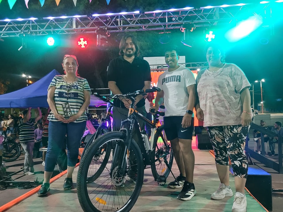 Entrega de premios del Concurso Fotográfico de Lapachos Entrega de premios del Concurso Fotográfico de Lapachos