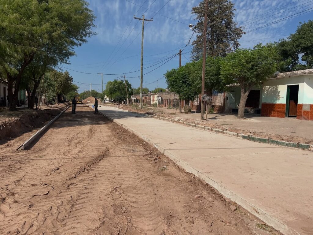 Inicio de pavimentación en calle Castelli – Barrio Belgrano