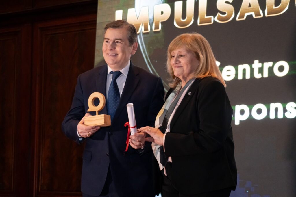 El Gobernador Zamora recibió el premio Quórum 2025 al “Mejor Proyecto Judicial impulsado por las provincias” por la creación del centro para adolescentes “Nexo”