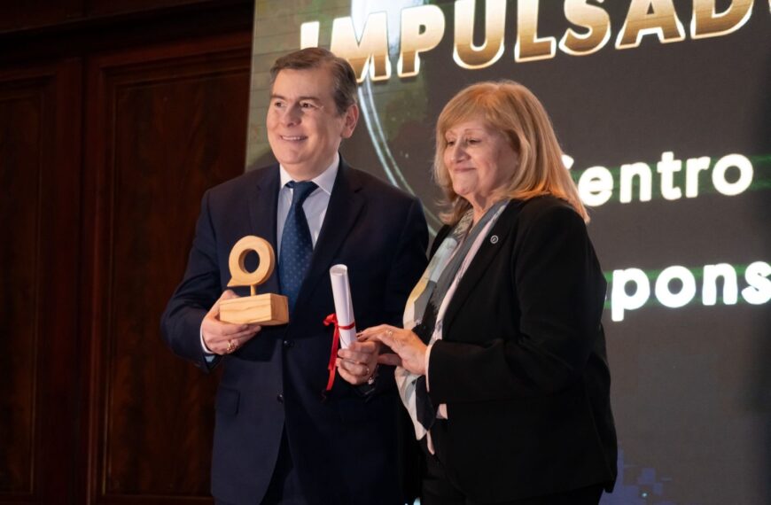 El Gobernador Zamora recibió el premio Quórum 2025 al “Mejor Proyecto Judicial impulsado por las provincias” por la creación del centro para adolescentes “Nexo”