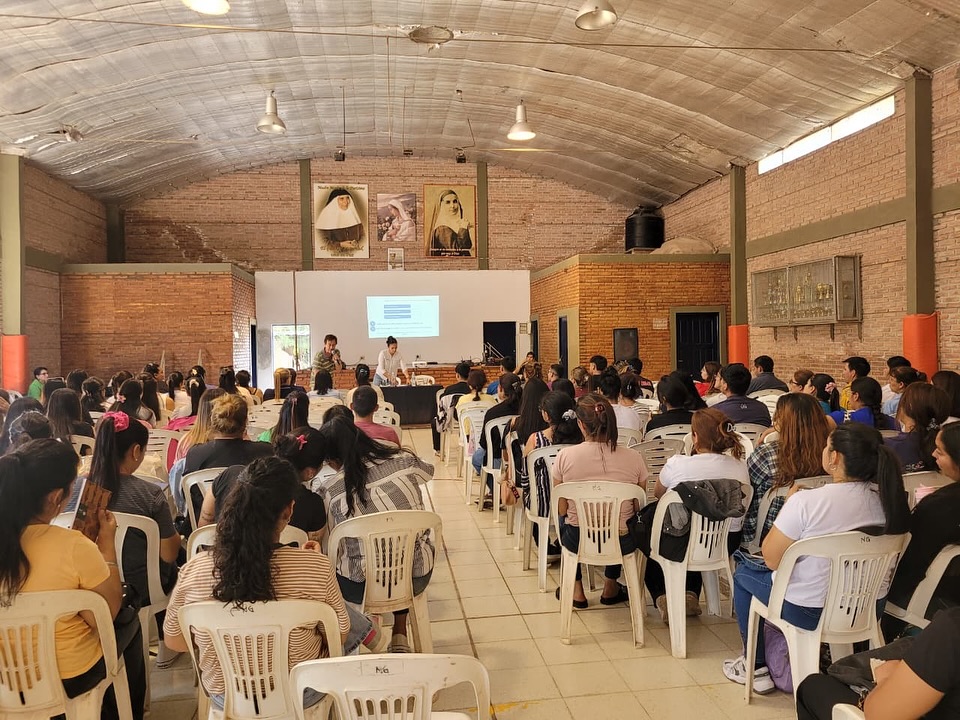 Capacitación sobre “La Discapacidad en el Campo de la Educación Física y el Deporte” Capacitación sobre “La Discapacidad en el Campo de la Educación Física y el Deporte”