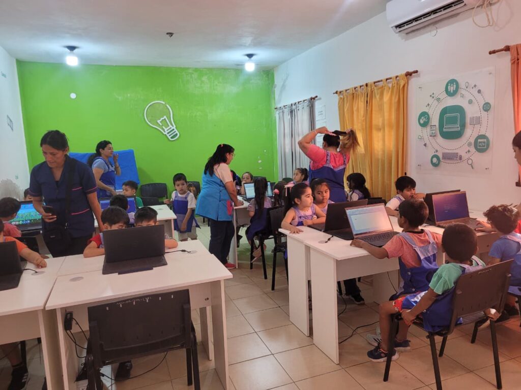 Los más pequeños de Monte Quemado se conectan con el futuro