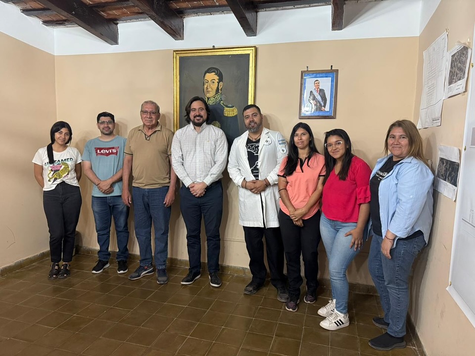 El intendente Felipe Cisneros recibió al Prof. Julio Manuel Pereyra