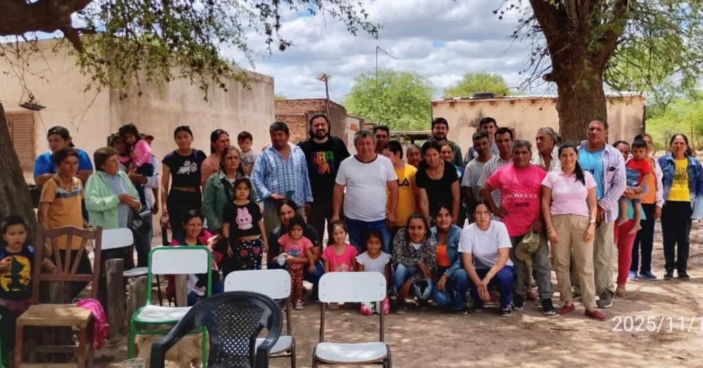 Reunión con comunidades rurales de la región