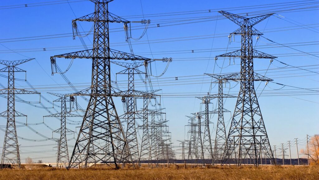 El Gobierno de la provincia anuncia la reducción del 40% en las facturas de la luz para usuarios residenciales