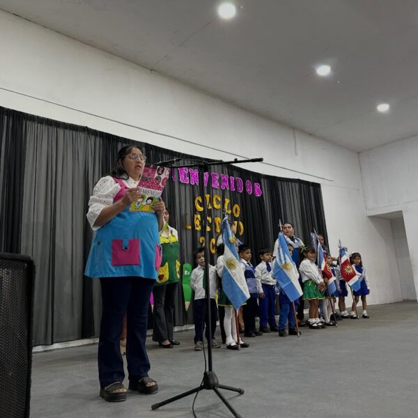 Acto de nuevo ciclo lectivo en los jardines municipales