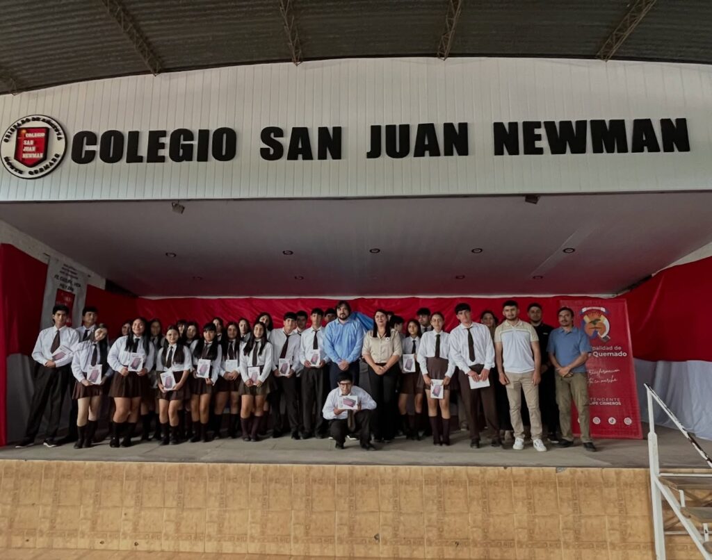 Entrega de tablets del programa Metas Digitales en Monte Quemado