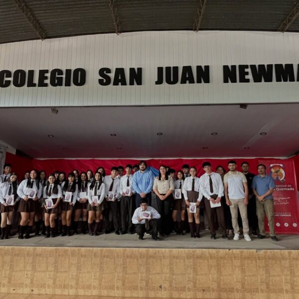 Entrega de tablets del programa Metas Digitales en Monte Quemado