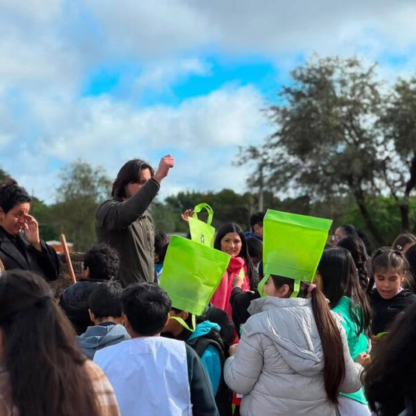 Jornada de limpieza en la Escuela N°313 por el Día Mundial del Ambiente