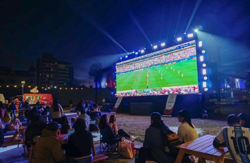 La pasión mundialista se vivió con un gran fan zone en la explanada del Fórum