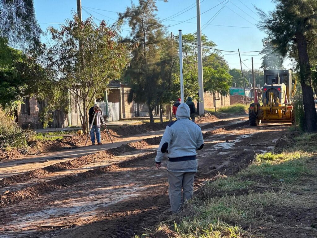 Nuevo pavimento habilitado en calle Castelli