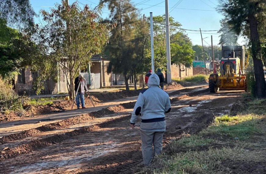 Nuevo pavimento habilitado en calle Castelli