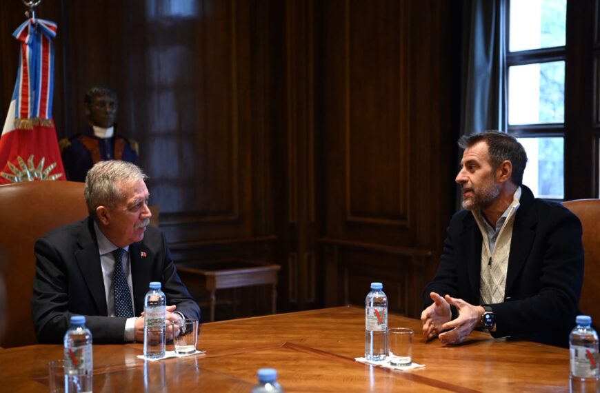 El Gobernador Elías Suárez recibió en Casa de Gobierno al presidente de la Cámara de la Industria Argentina del Software